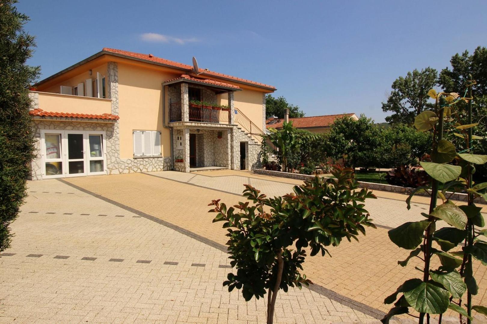 Apartments Nevenka K. Čižići 외부 사진